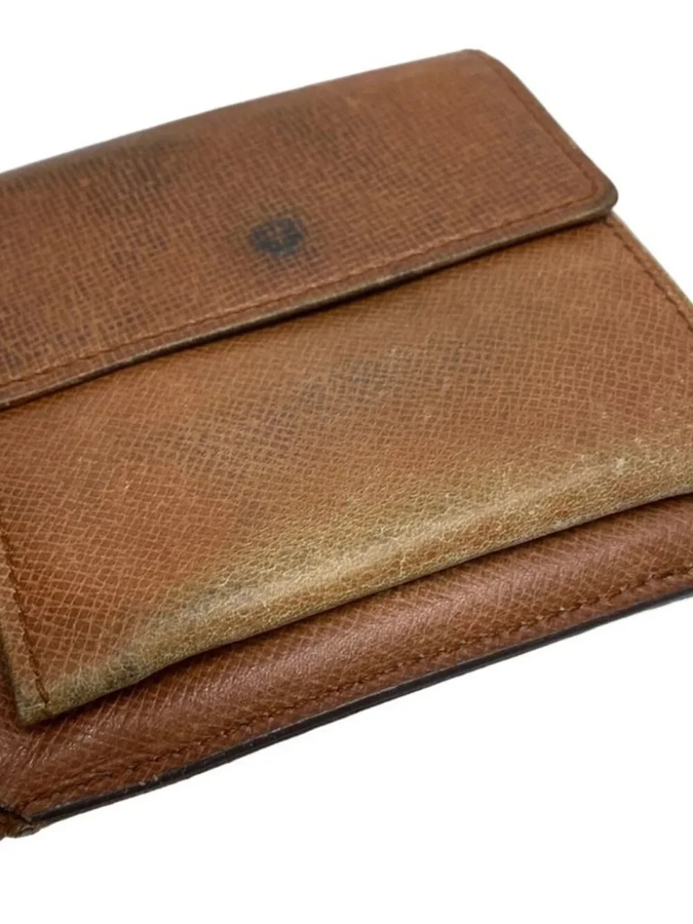 Louis Vuitton accessories	none note	